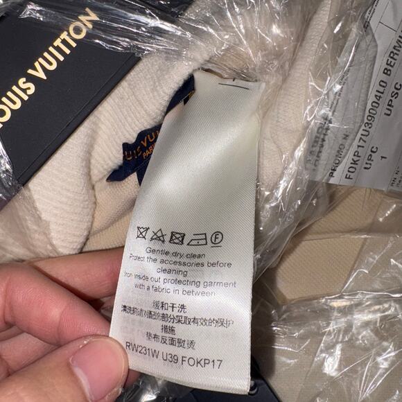 LOUIS VUITTON Casual Shorts Cream White and white wool oversize Bermudas SZ L - Picture 7 of 10